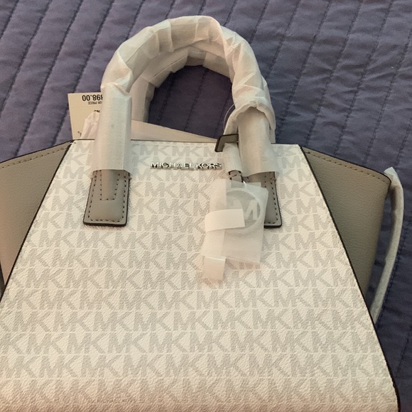 Never before used Michale Kors bag - Picture 2 of 4